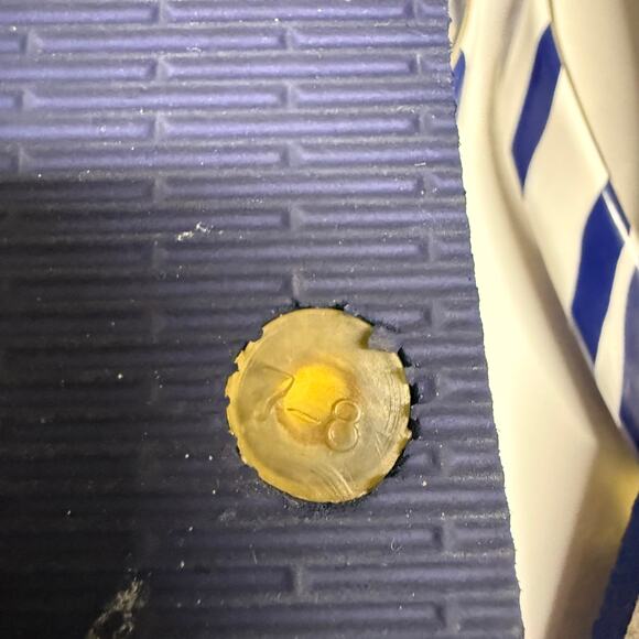 Vera Bradley Turtles Flip Flops Red White Blue Stripes Size 7 8 M - Picture 5 of 5